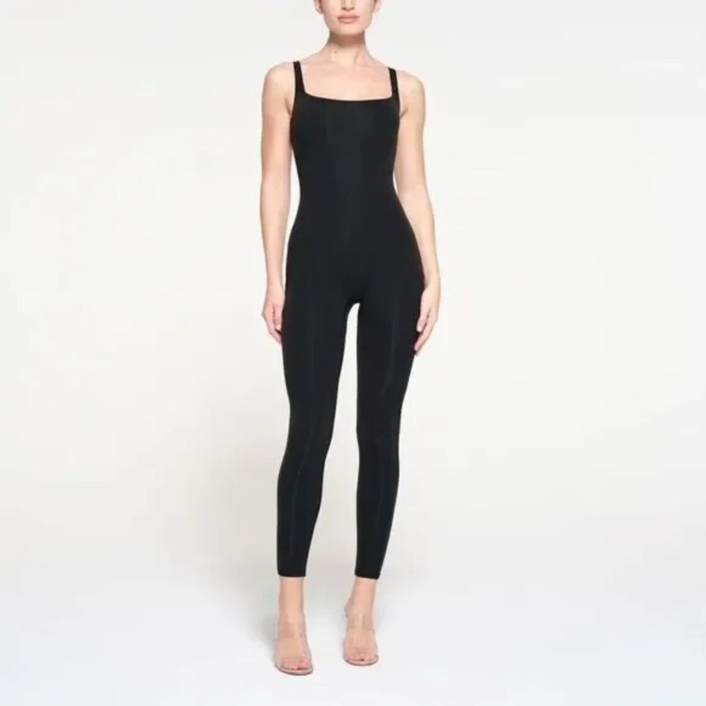 SKIMS Fits Everybody Low Back Jumpsuit Catsuit Onesie Size S Small Onyx